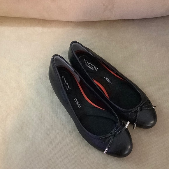 2 New Leather Shoes (Geoxx and Rockport) - Picture 1 of 7